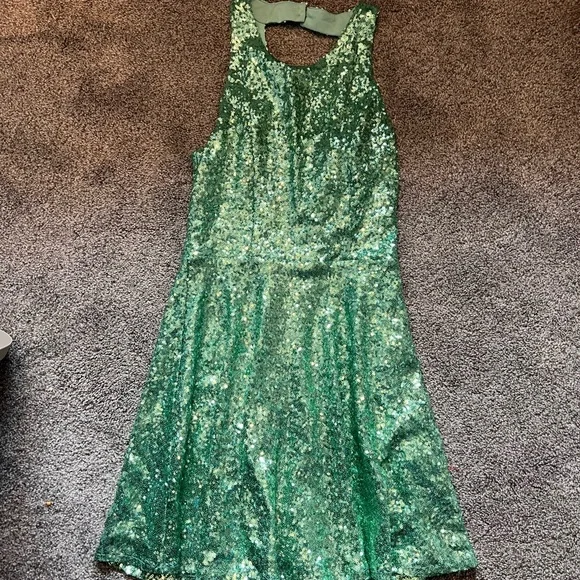 rue21 green dress Plus Size Emerald Green One-Shoulder Gown main image 0